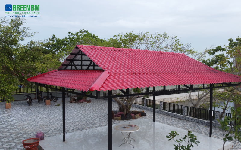 hình ảnh nhà mái ngói đỏ